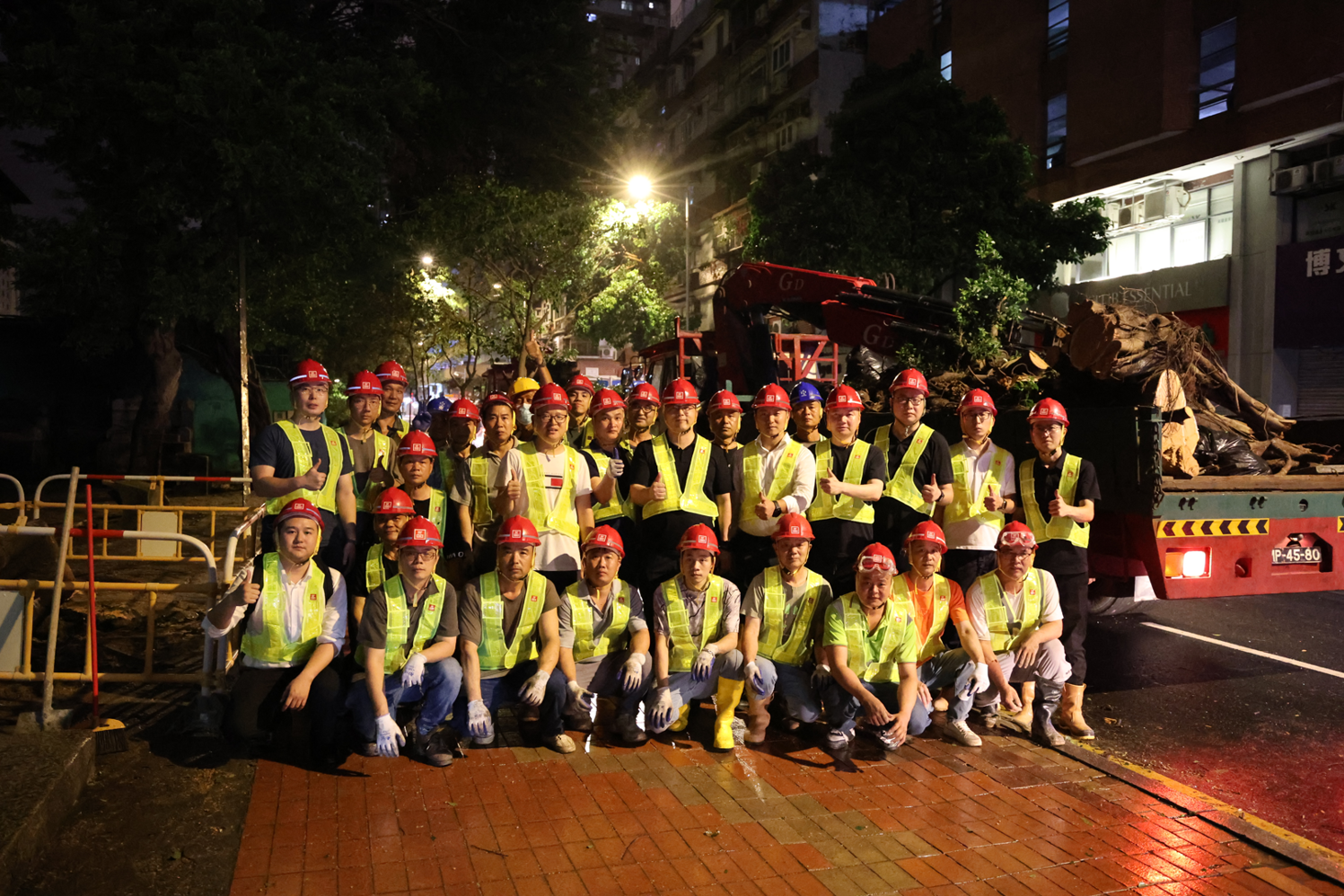 抗擊“樺加沙” | 中建澳門義工隊在行動